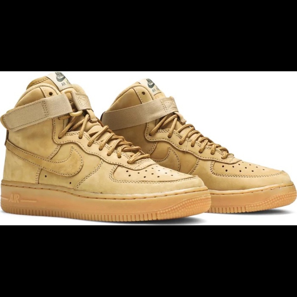 Nike Air Force 1 High LV8 - Flax
